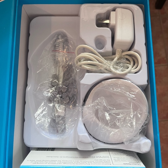 Rodan+Fields REDFINE Macro Exfoliator - Picture 5 of 7